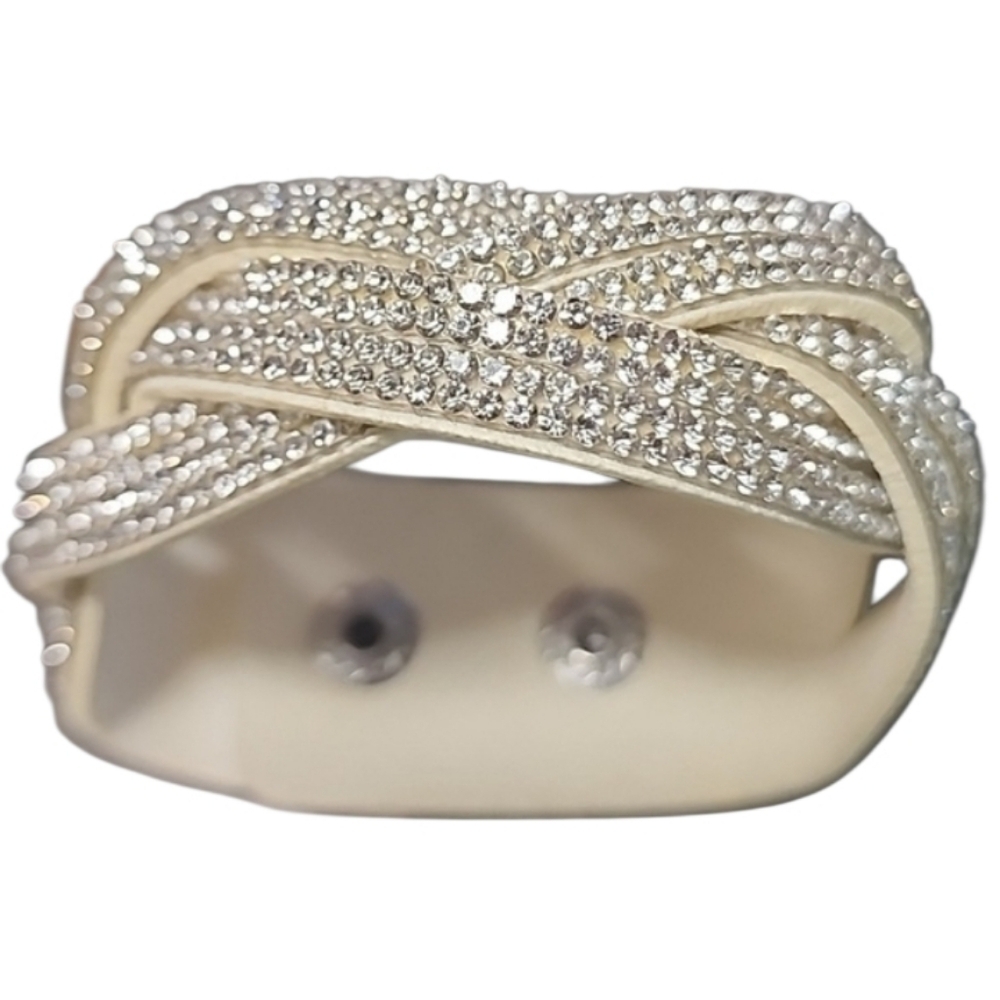 💥4 For $20💥Rhinestone Cream Bracelet